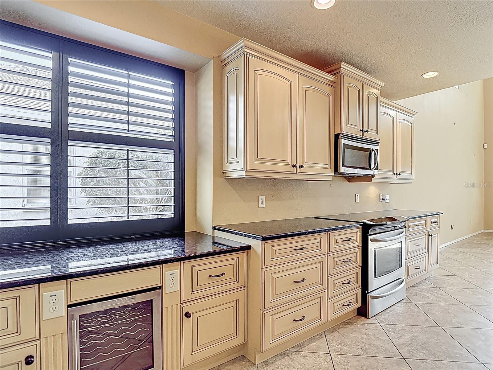 8413 FENWICK AVE, TAMPA, FL, 33647