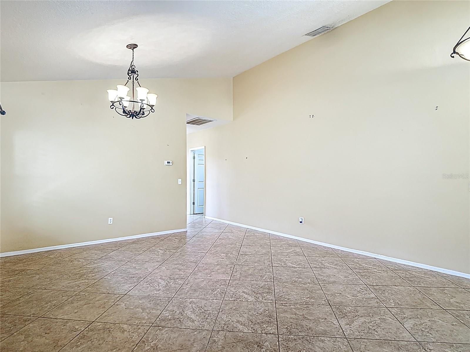 8413 FENWICK AVE, TAMPA, FL, 33647