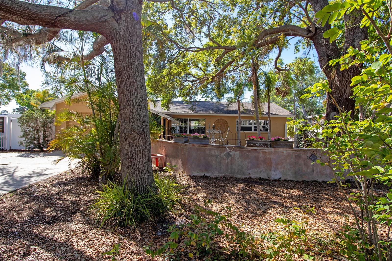 1930 ALMERIA WAY S, ST PETERSBURG, FL, 33712