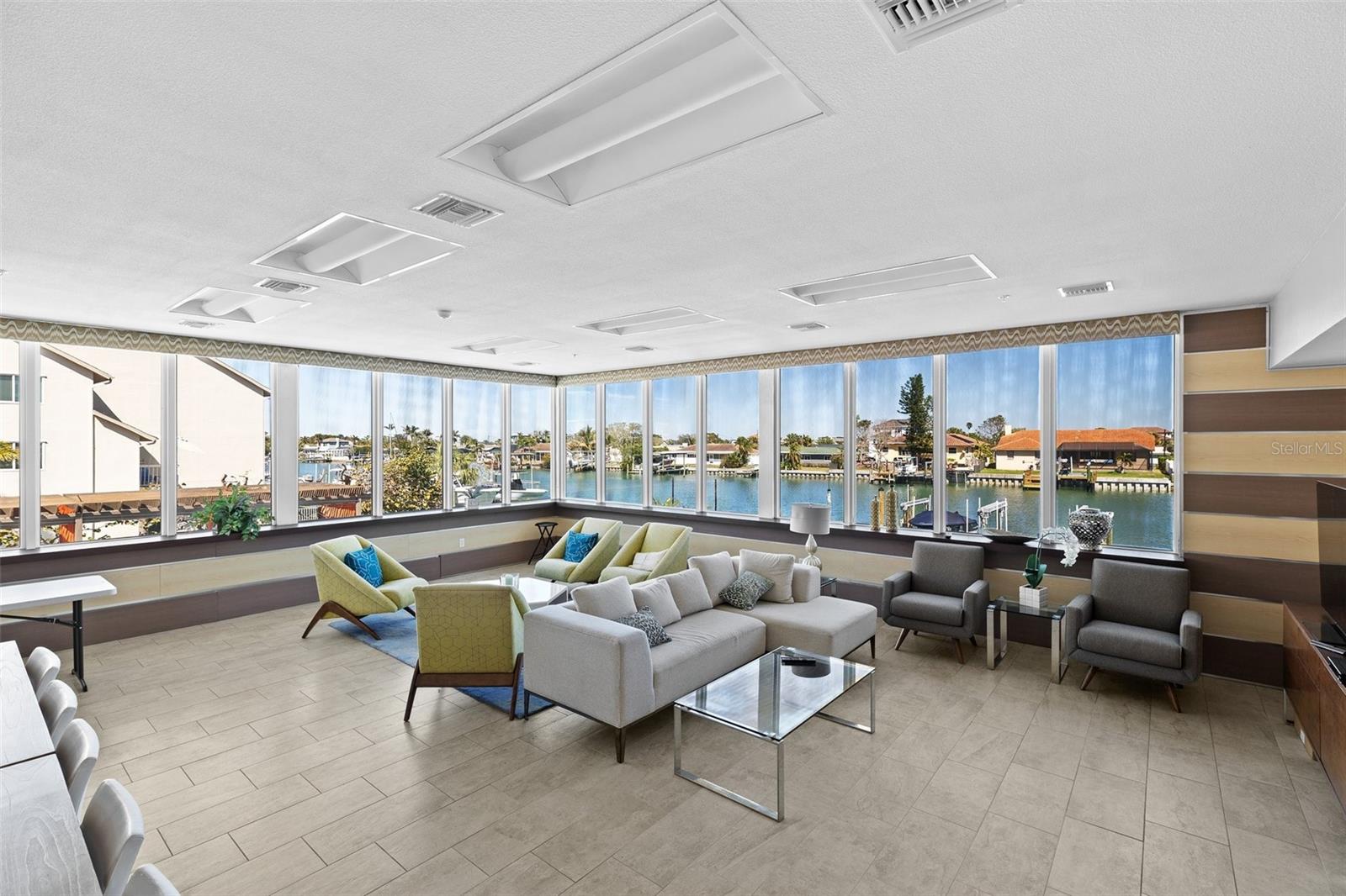 223 ISLAND WAY #2C, CLEARWATER BEACH, FL, 33767