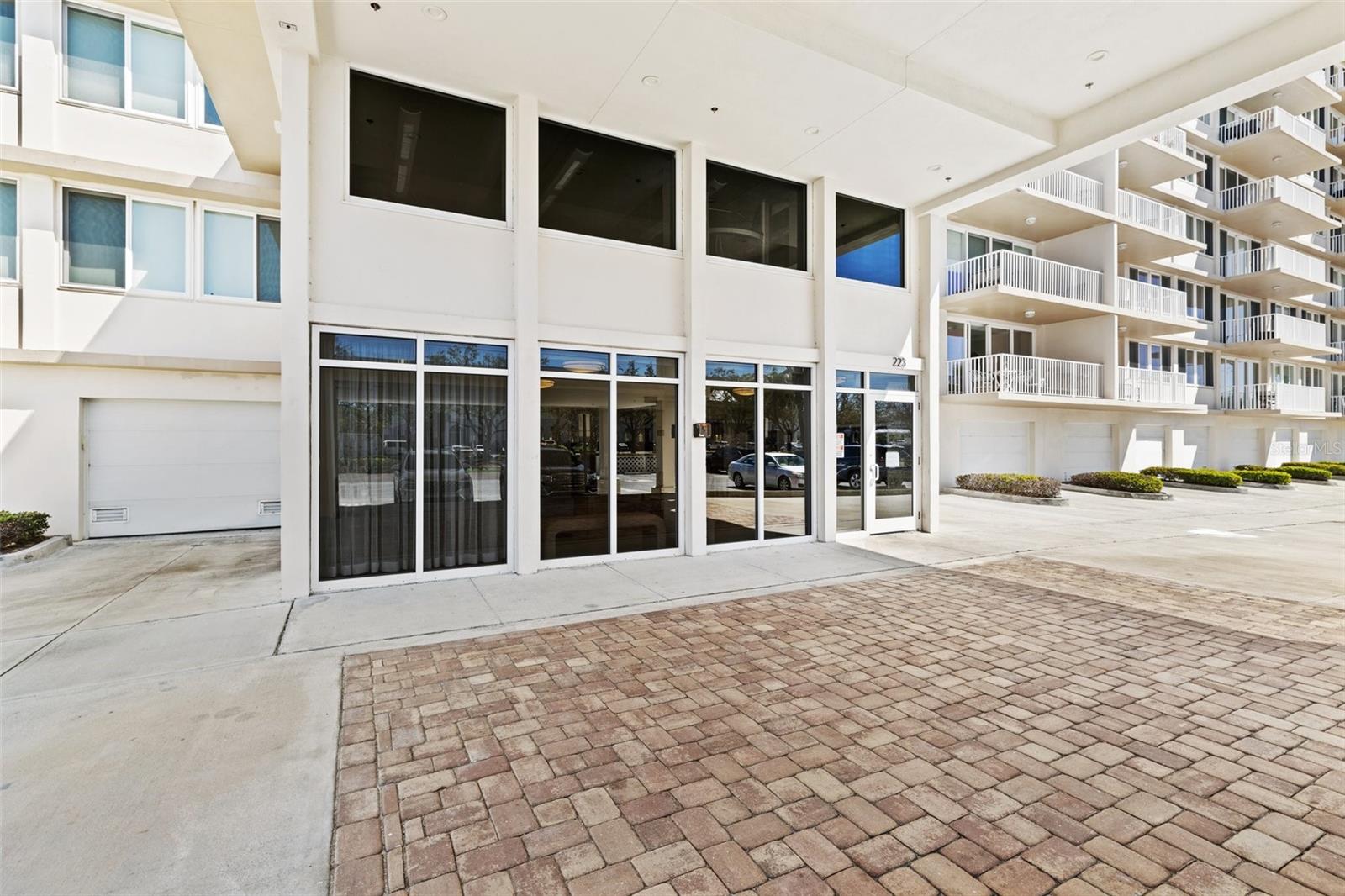 223 ISLAND WAY #2C, CLEARWATER BEACH, FL, 33767