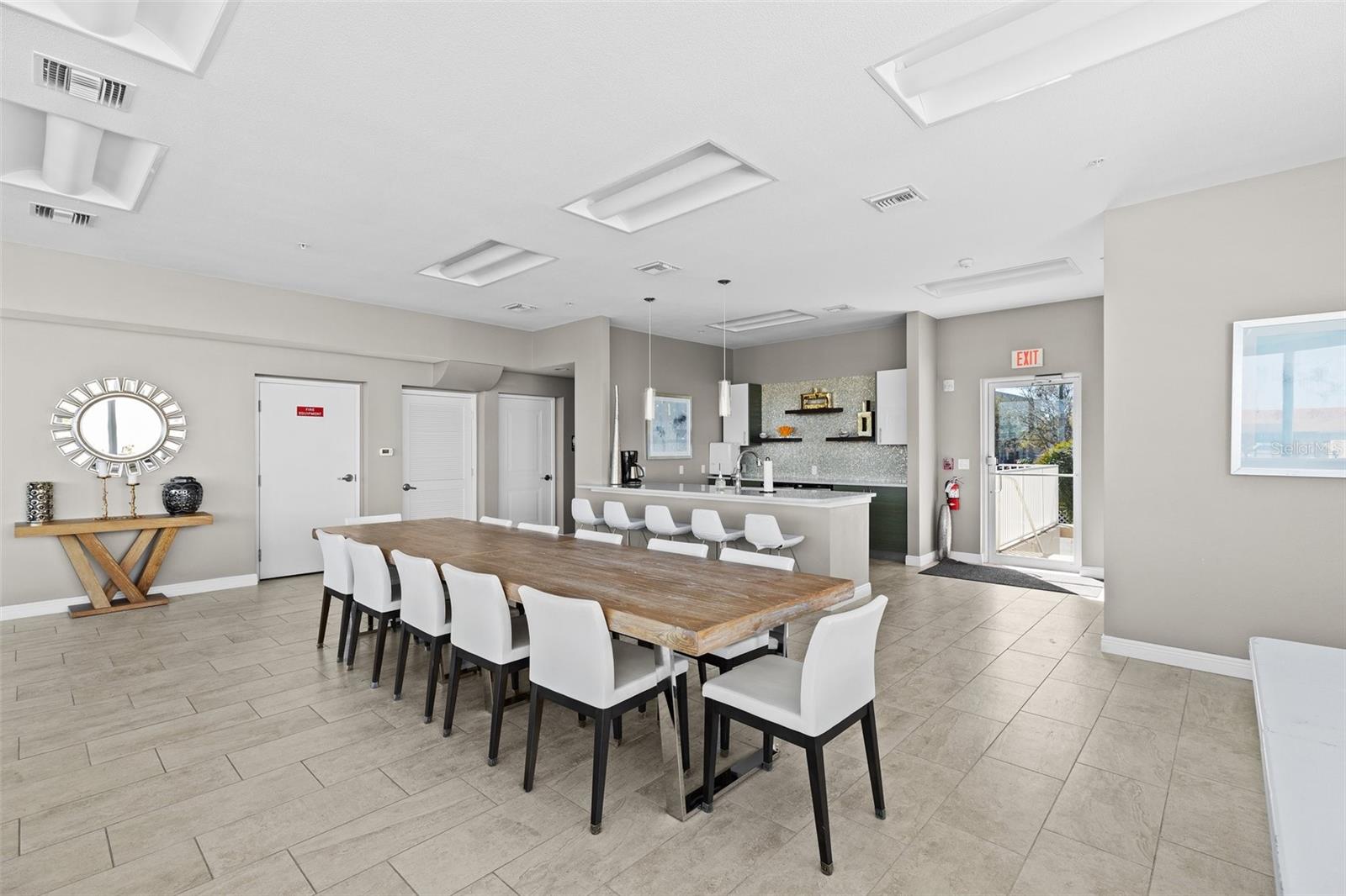 223 ISLAND WAY #2C, CLEARWATER BEACH, FL, 33767
