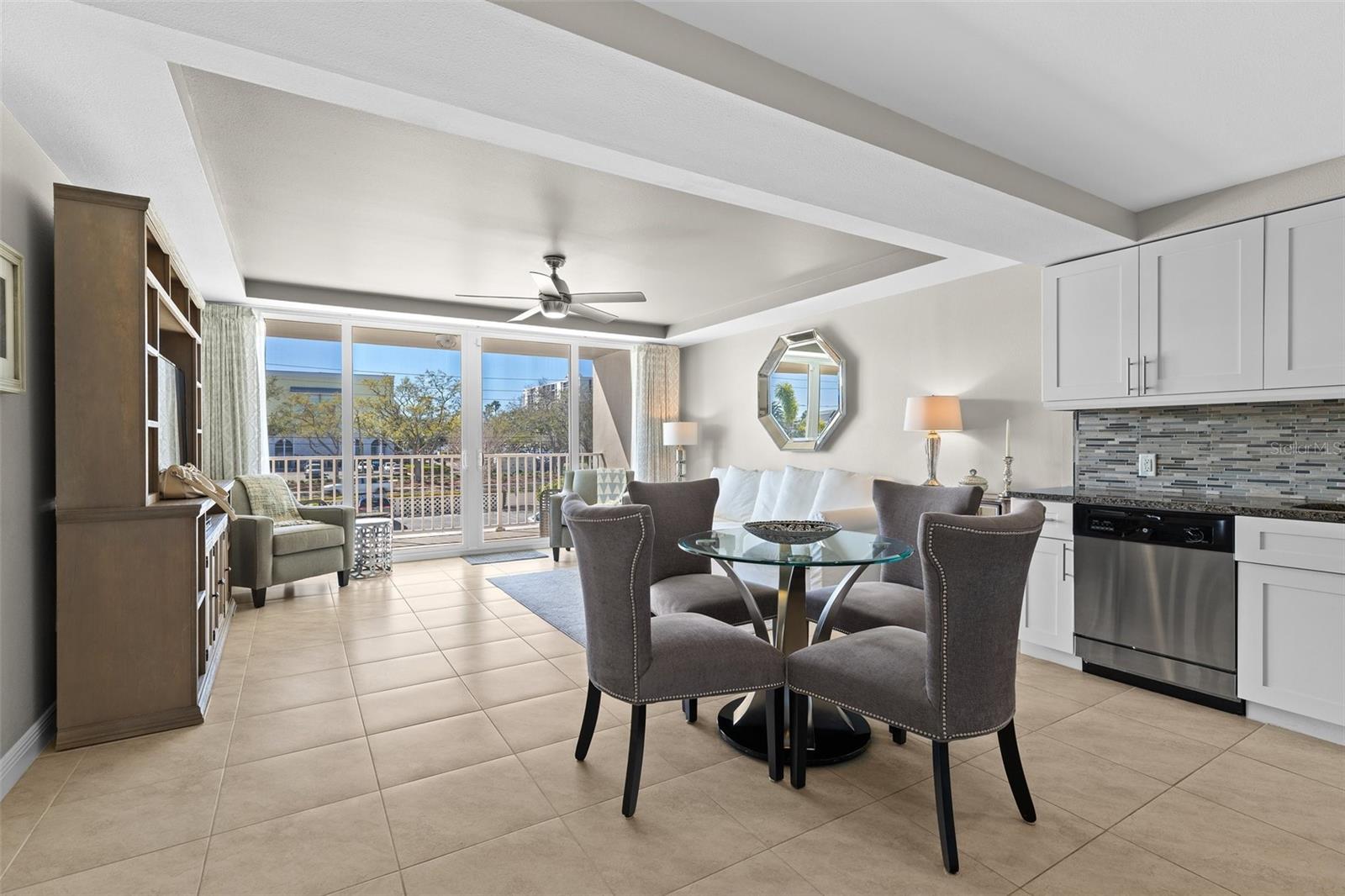223 ISLAND WAY #2C, CLEARWATER BEACH, FL, 33767