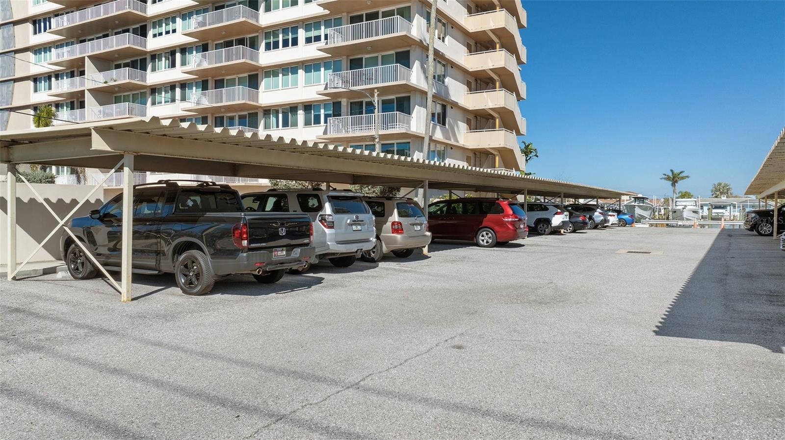 223 ISLAND WAY #2C, CLEARWATER BEACH, FL, 33767