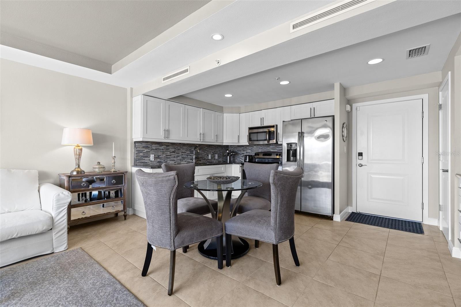 223 ISLAND WAY #2C, CLEARWATER BEACH, FL, 33767