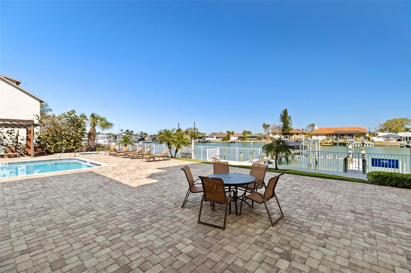 223 ISLAND WAY #2C, CLEARWATER BEACH, FL, 33767