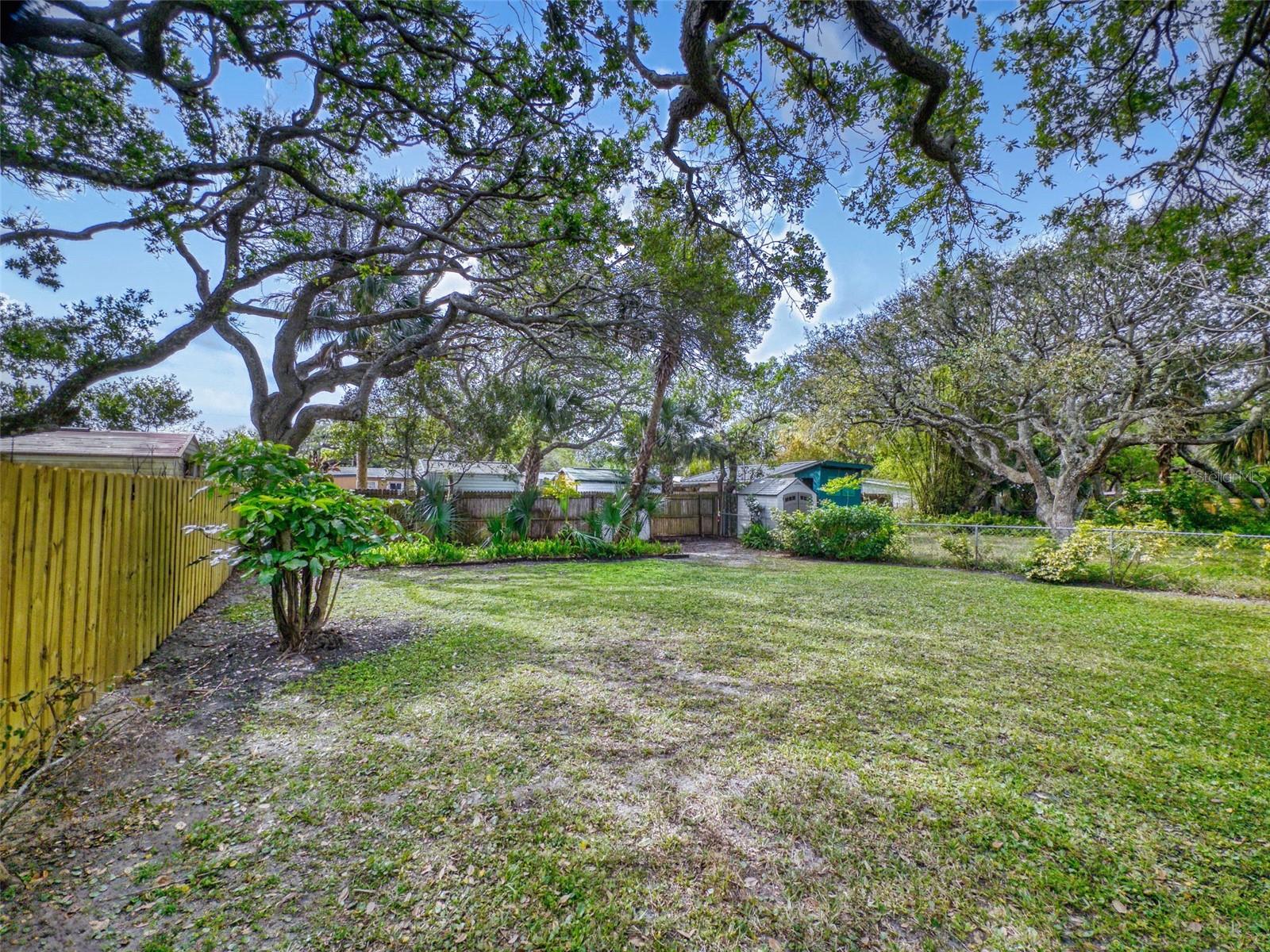 823 E 10TH AVE, NEW SMYRNA BEACH, FL, 32169