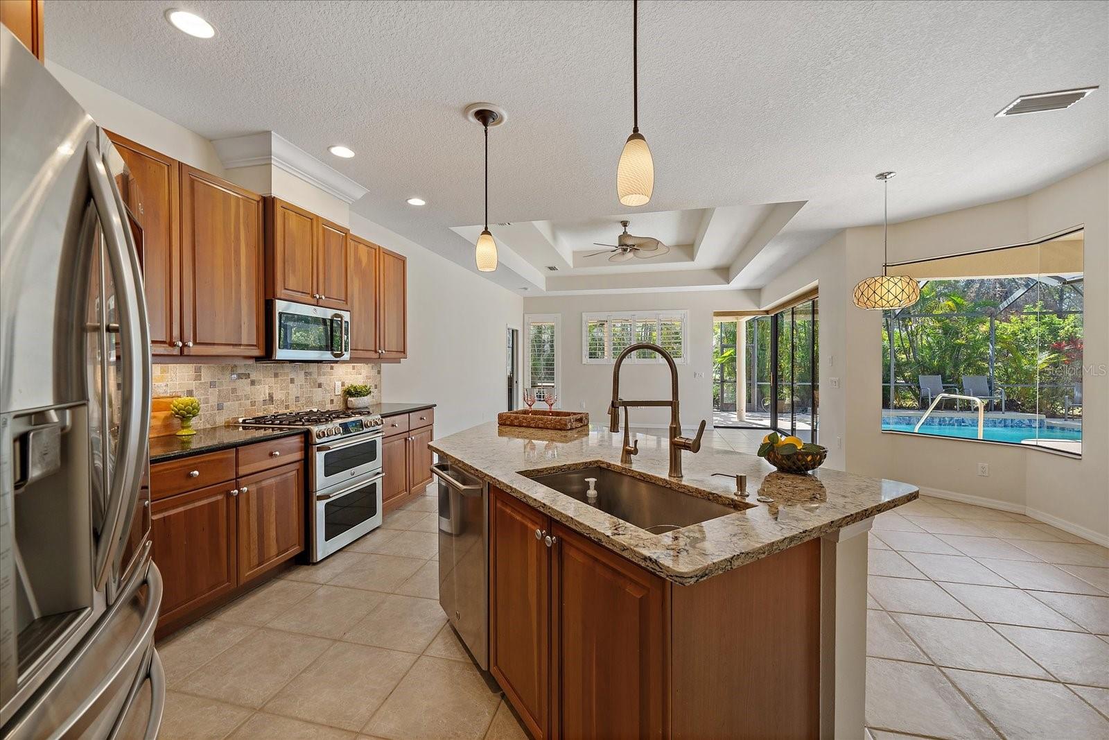 7618 BROOMSEDGE CT, LAKEWOOD RANCH, FL, 34202