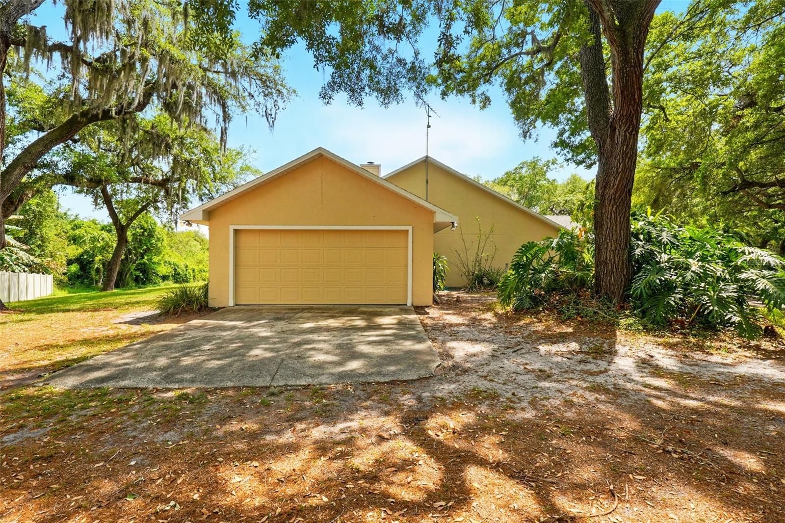 3075 SIMPSON RD, KISSIMMEE, FL, 34744