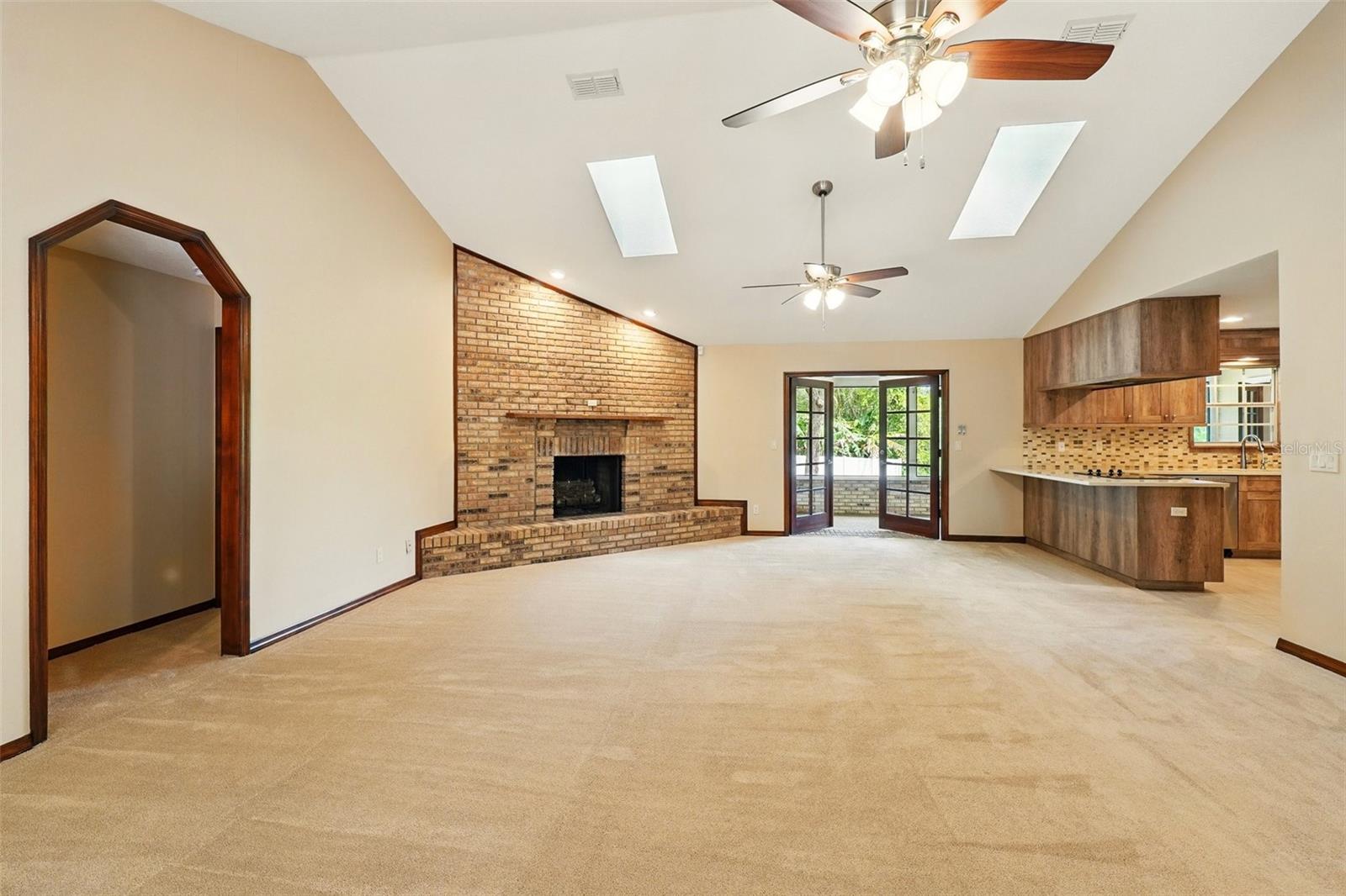3075 SIMPSON RD, KISSIMMEE, FL, 34744