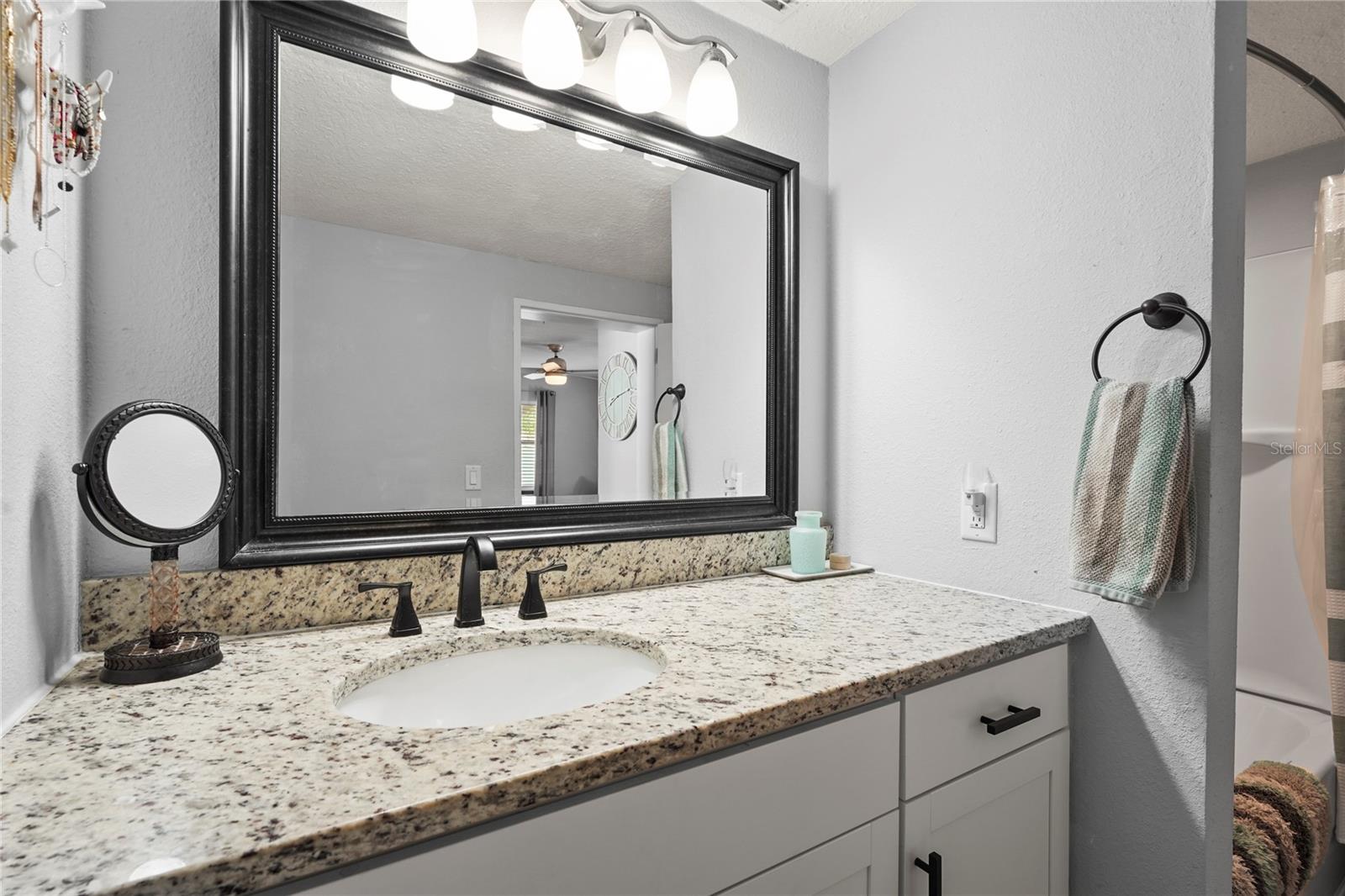 4311 2ND AVE E, BRADENTON, FL, 34208