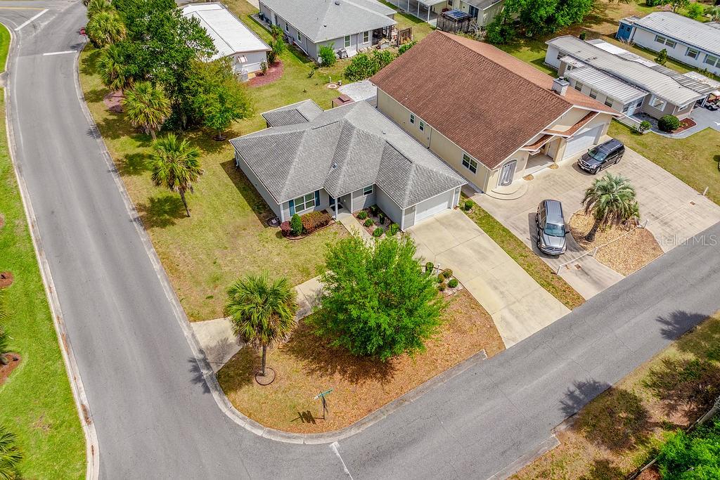 1329 PARADISE DR, LADY LAKE, FL, 32159