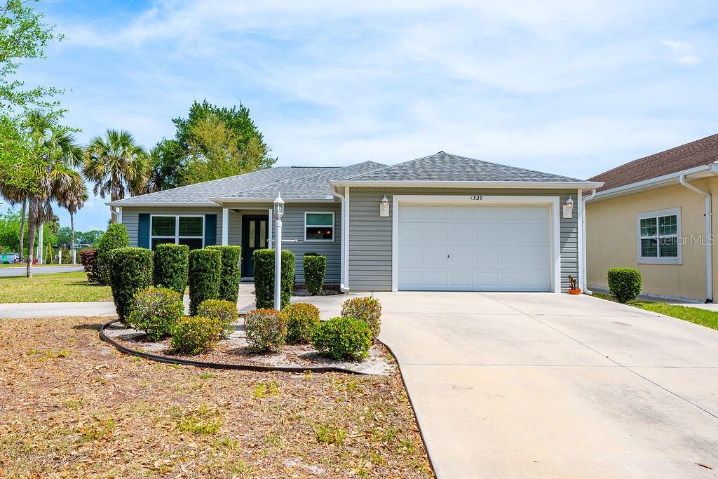 1329 PARADISE DR, LADY LAKE, FL, 32159