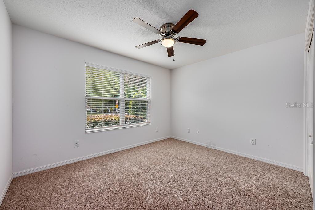 1329 PARADISE DR, LADY LAKE, FL, 32159