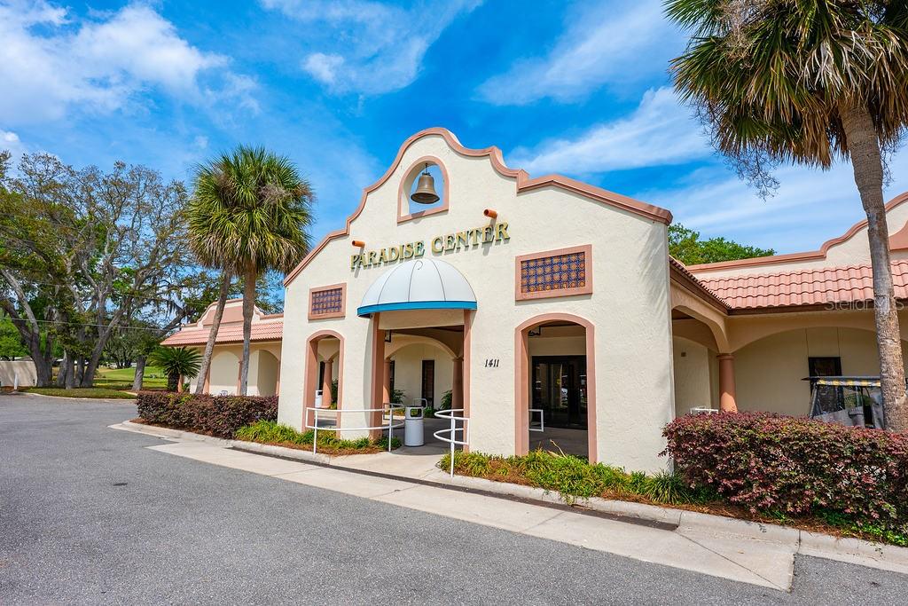 1329 PARADISE DR, LADY LAKE, FL, 32159