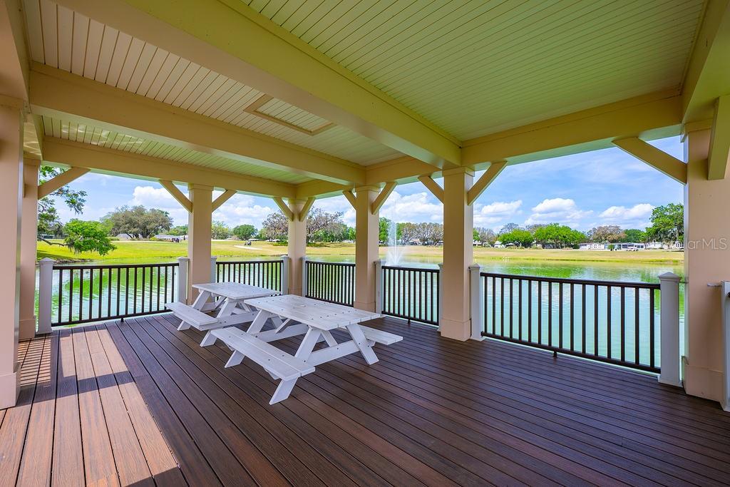 1329 PARADISE DR, LADY LAKE, FL, 32159