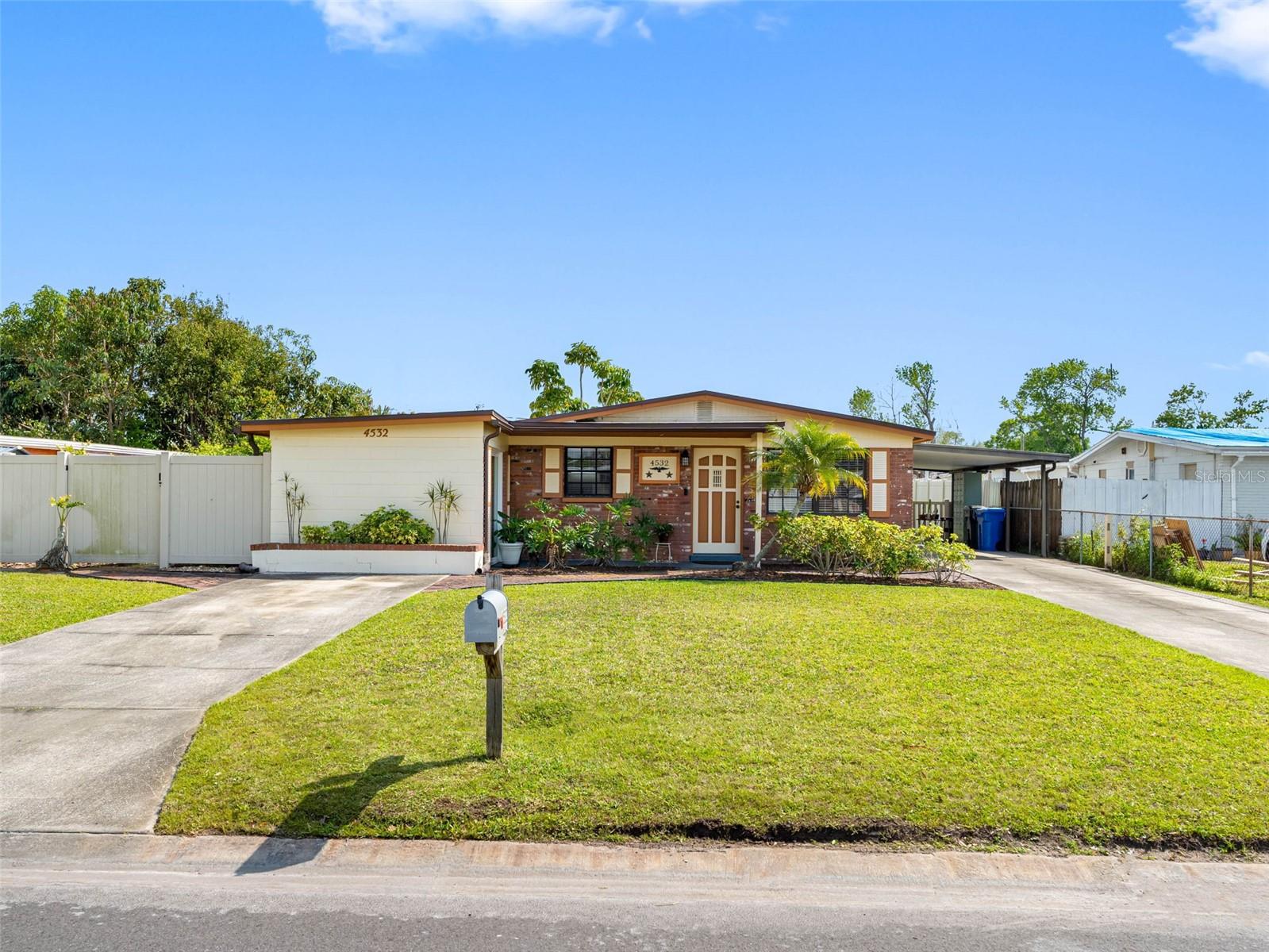 4532 W IDLEWILD AVE, TAMPA, FL, 33614