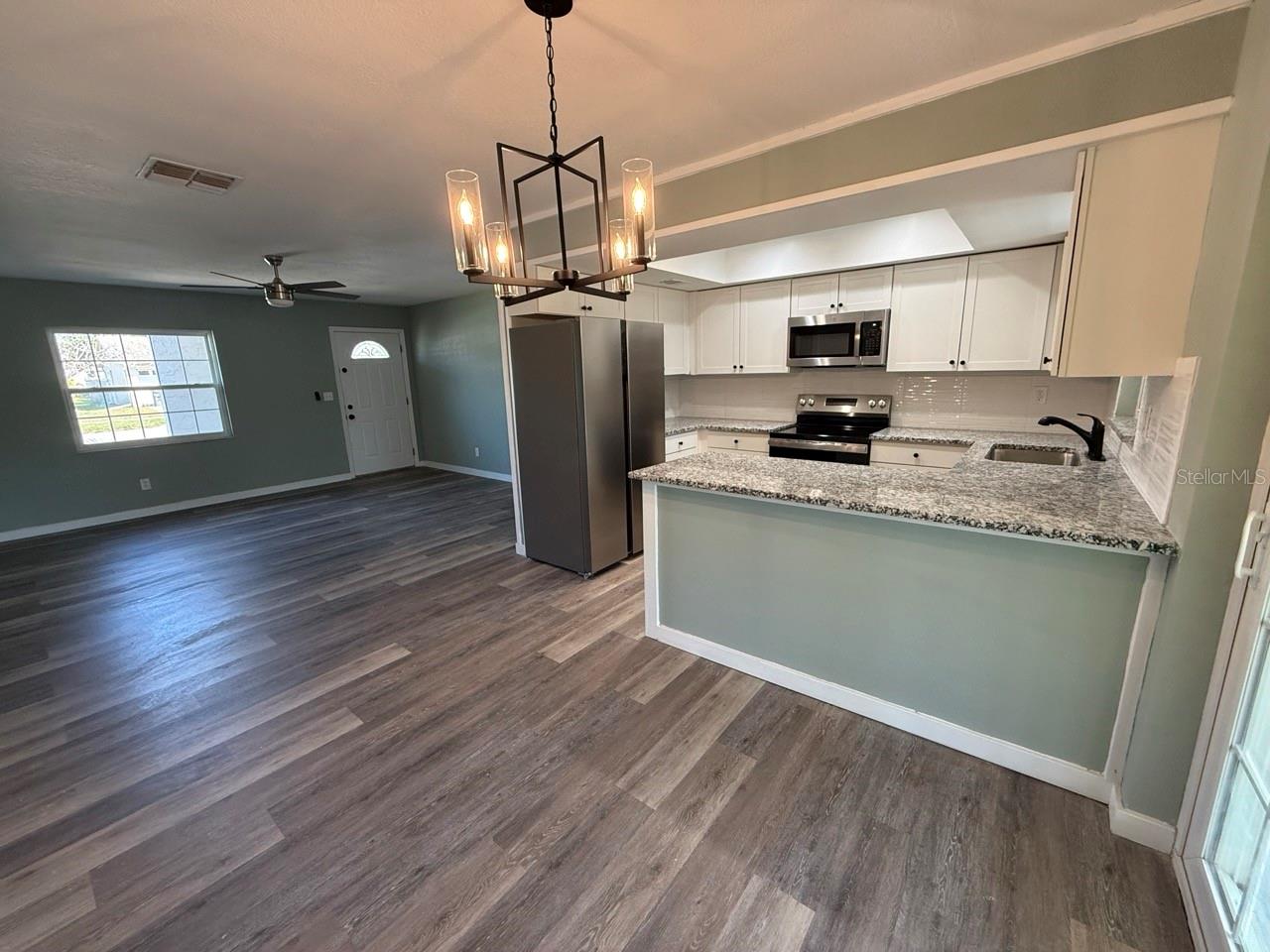 10790 92ND ST, SEMINOLE, FL, 33777