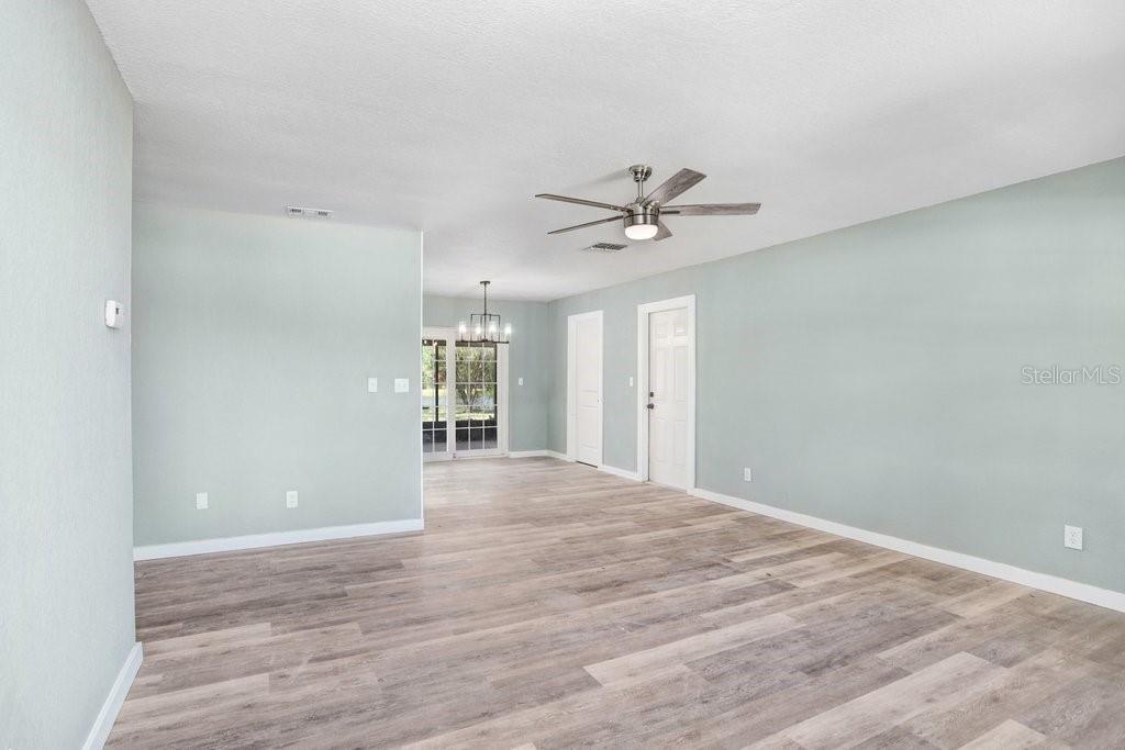 10790 92ND ST, SEMINOLE, FL, 33777