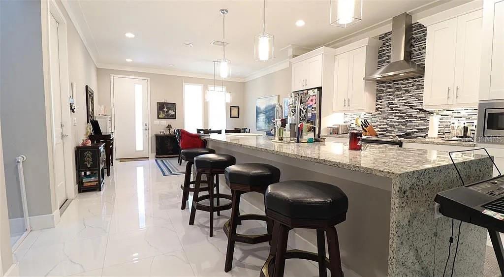 12506 N BOULEVARD, TAMPA, FL, 33612