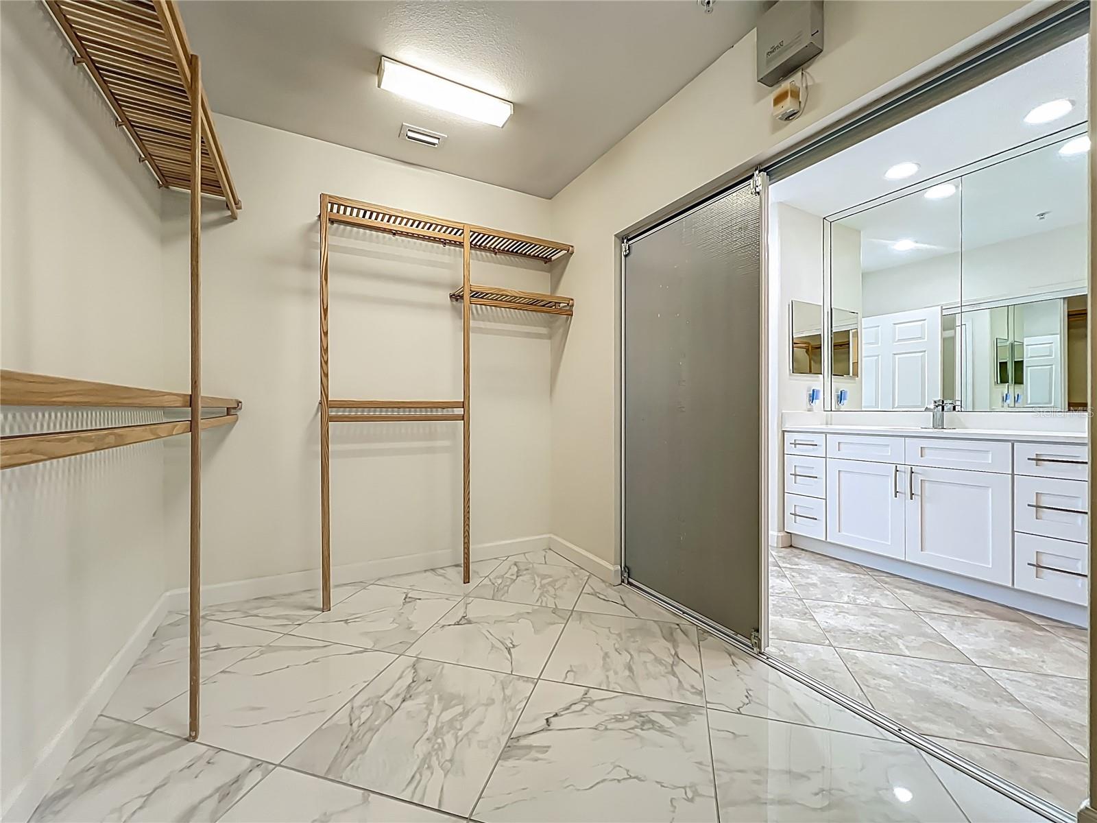 8743 S THE ESPLANADE #18, ORLANDO, FL, 32836