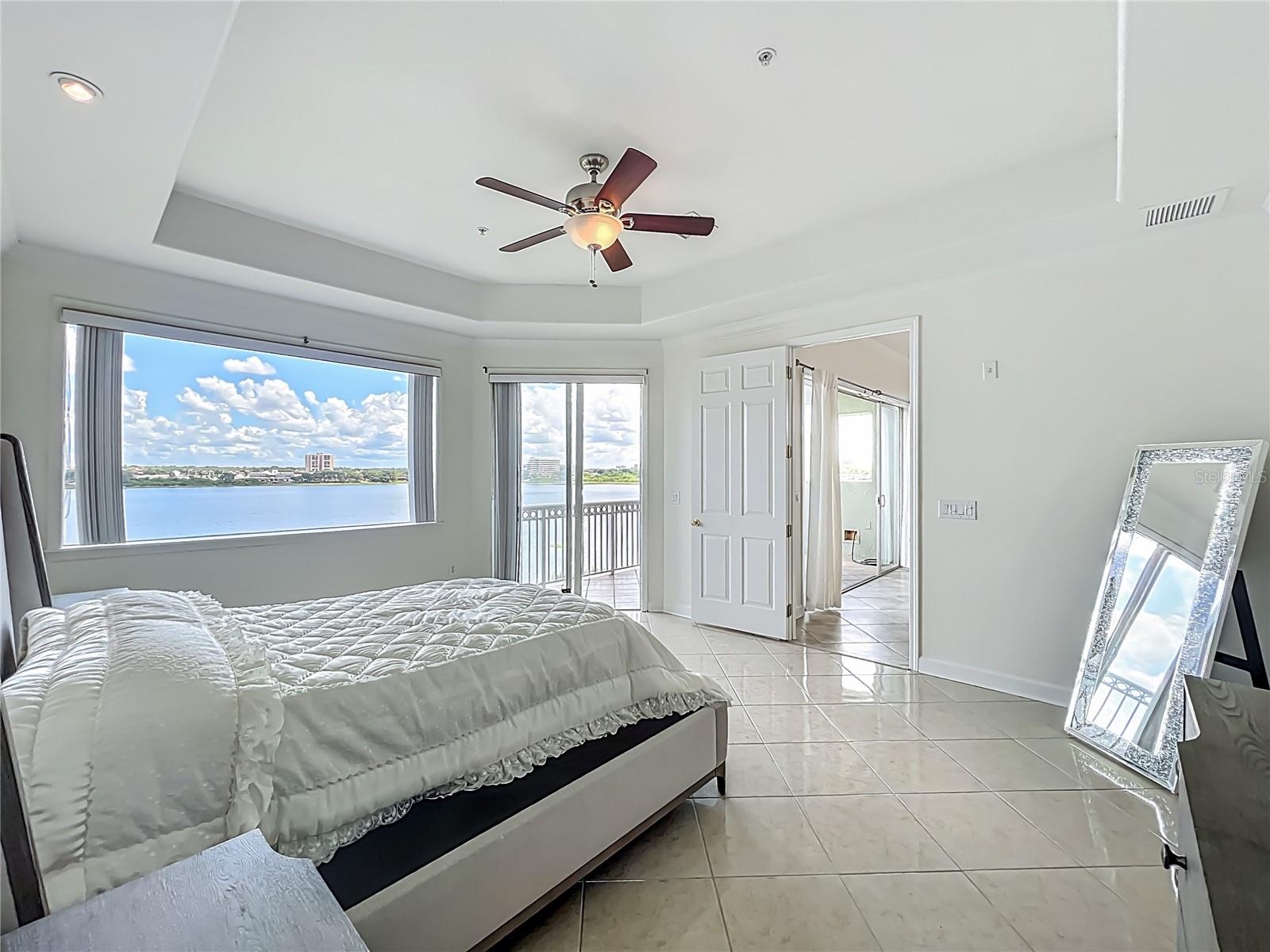 8743 S THE ESPLANADE #18, ORLANDO, FL, 32836