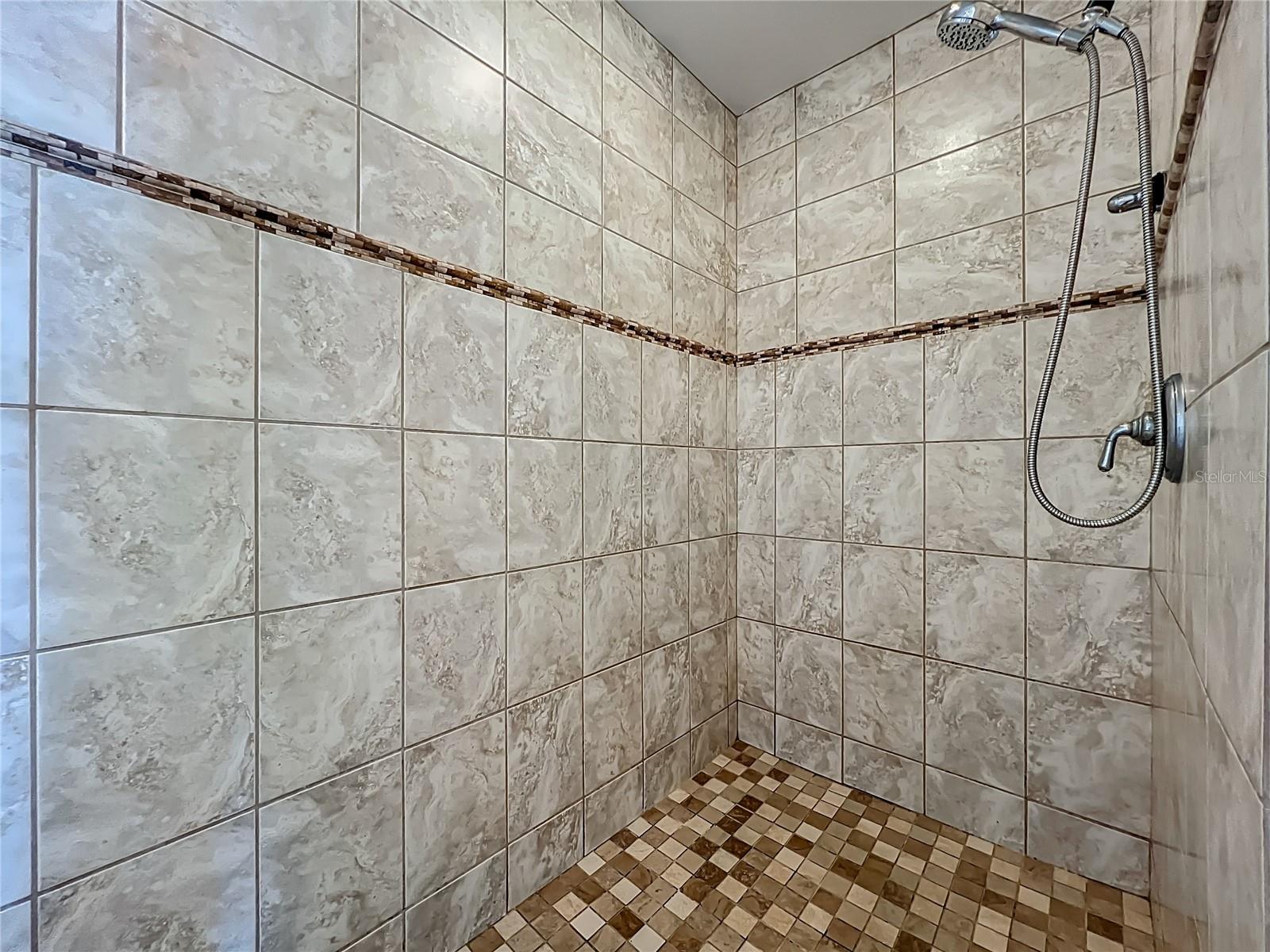 8743 S THE ESPLANADE #18, ORLANDO, FL, 32836