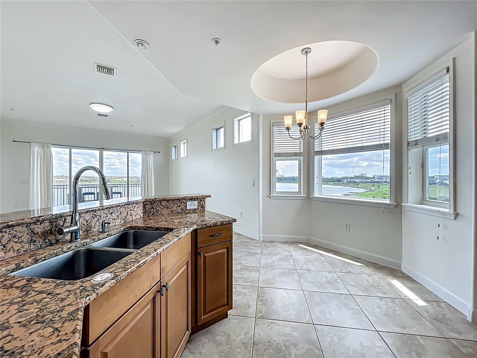 8743 S THE ESPLANADE #18, ORLANDO, FL, 32836