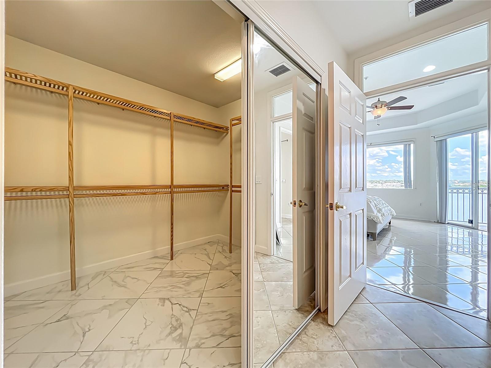 8743 S THE ESPLANADE #18, ORLANDO, FL, 32836