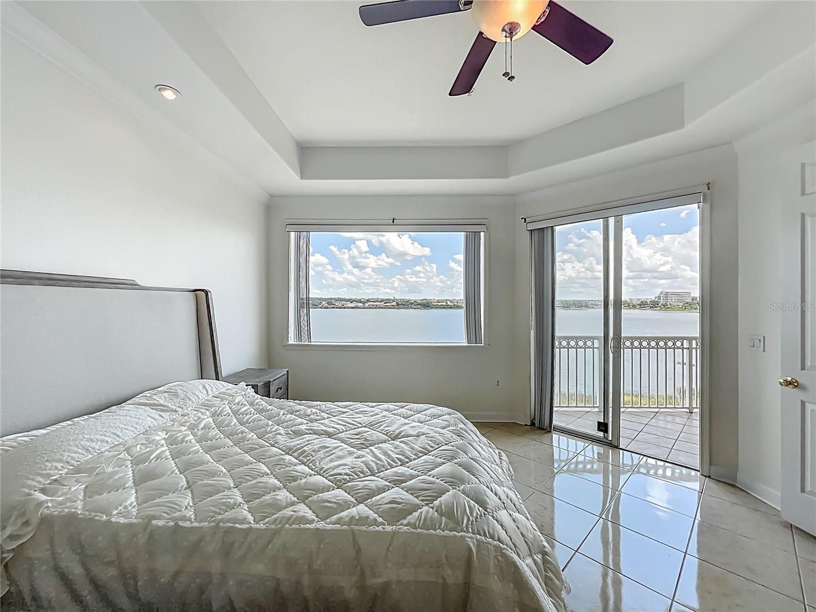 8743 S THE ESPLANADE #18, ORLANDO, FL, 32836