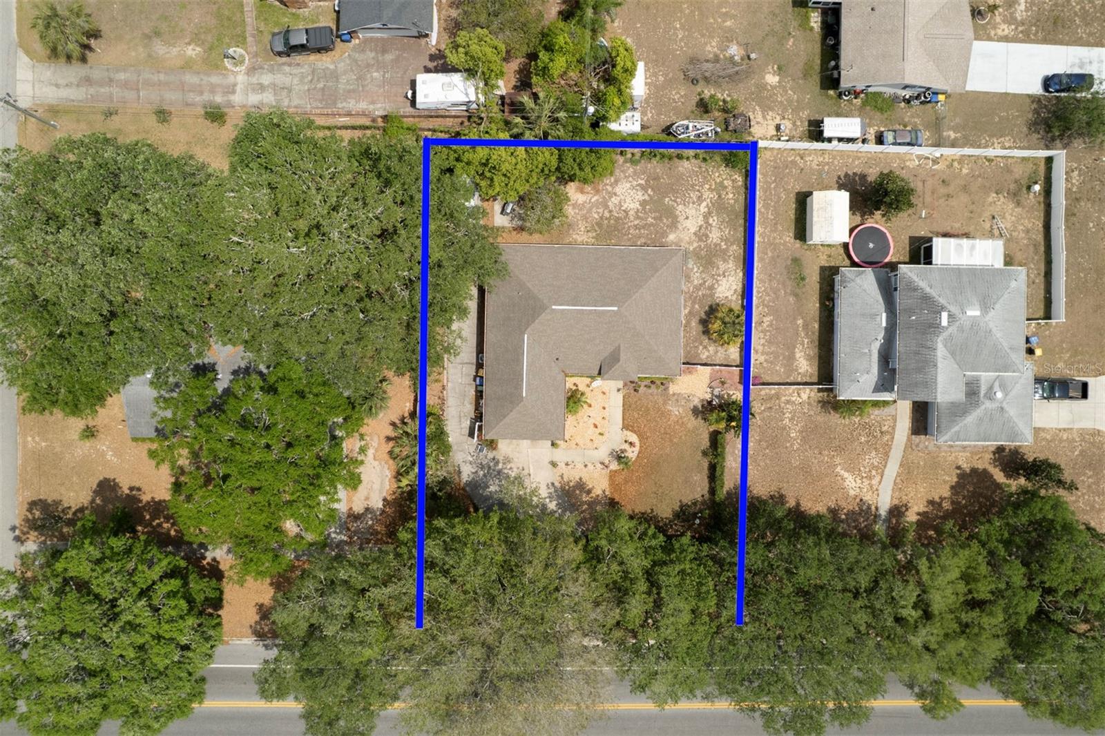 202 N PALM AVE, HOWEY IN THE HILLS, FL, 34737