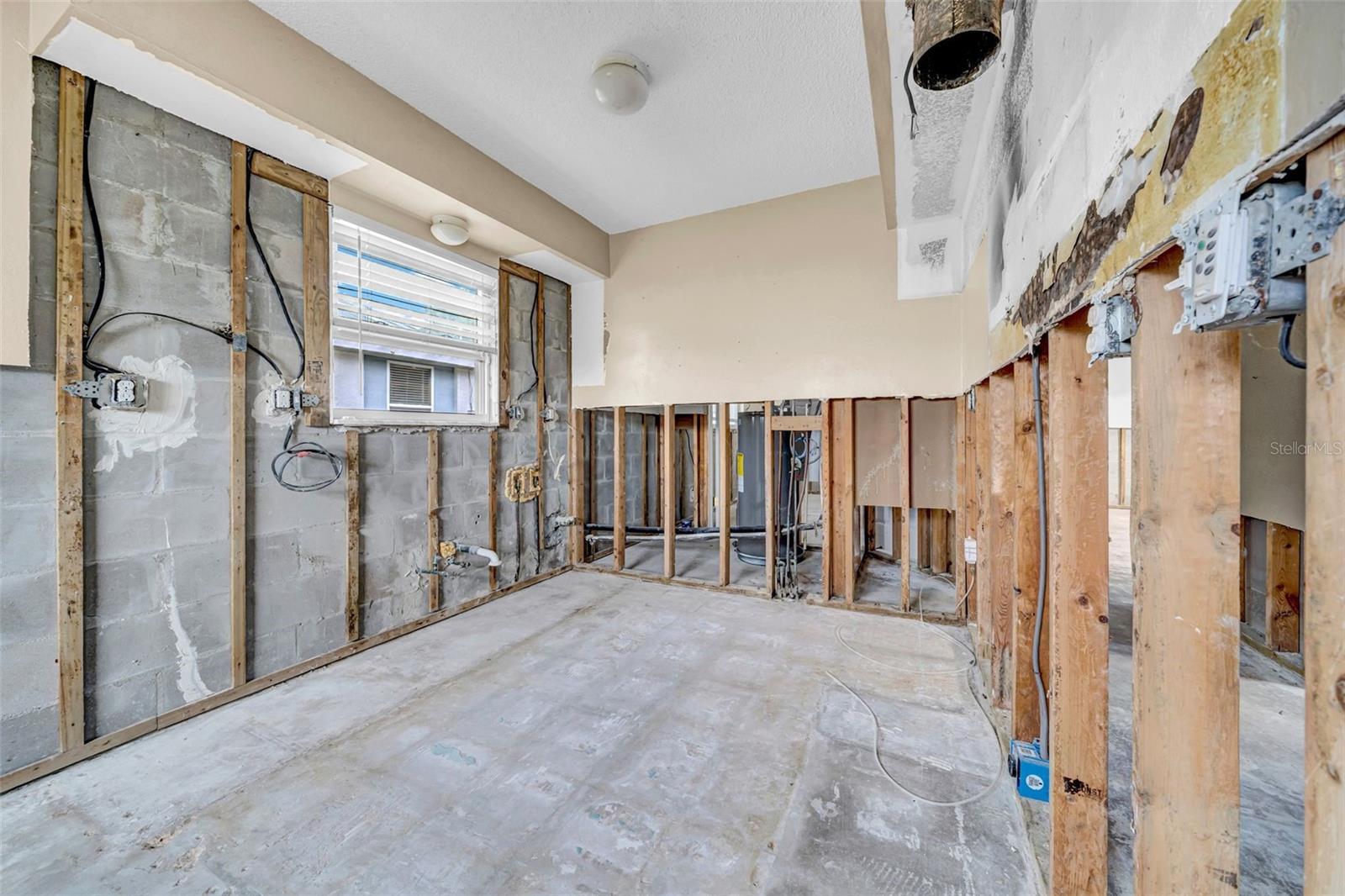 459 92ND AVE N, ST PETERSBURG, FL, 33702