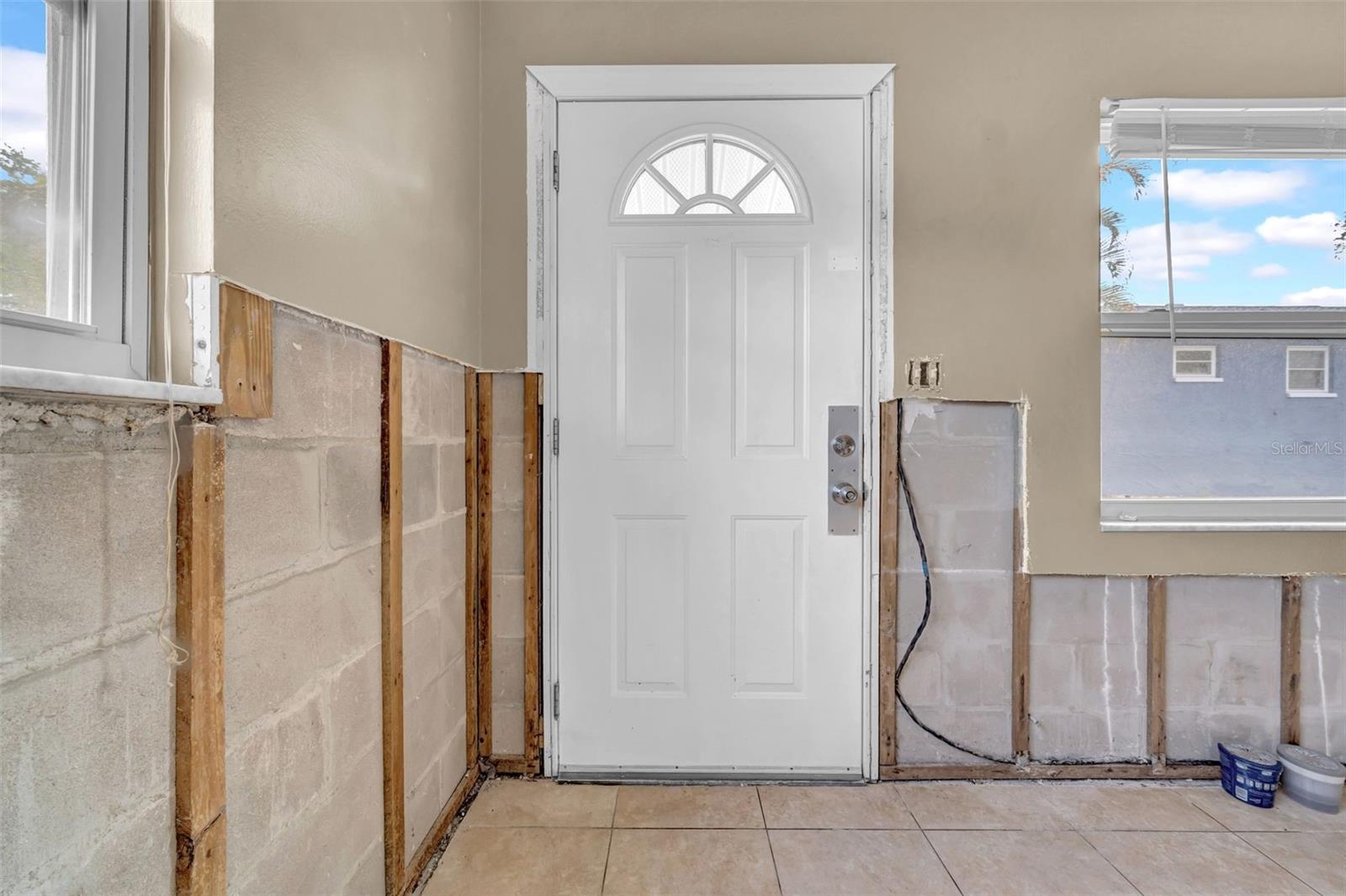 459 92ND AVE N, ST PETERSBURG, FL, 33702