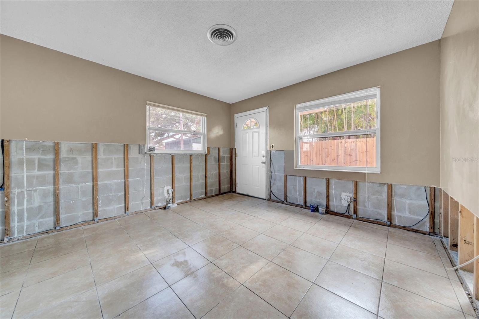 459 92ND AVE N, ST PETERSBURG, FL, 33702