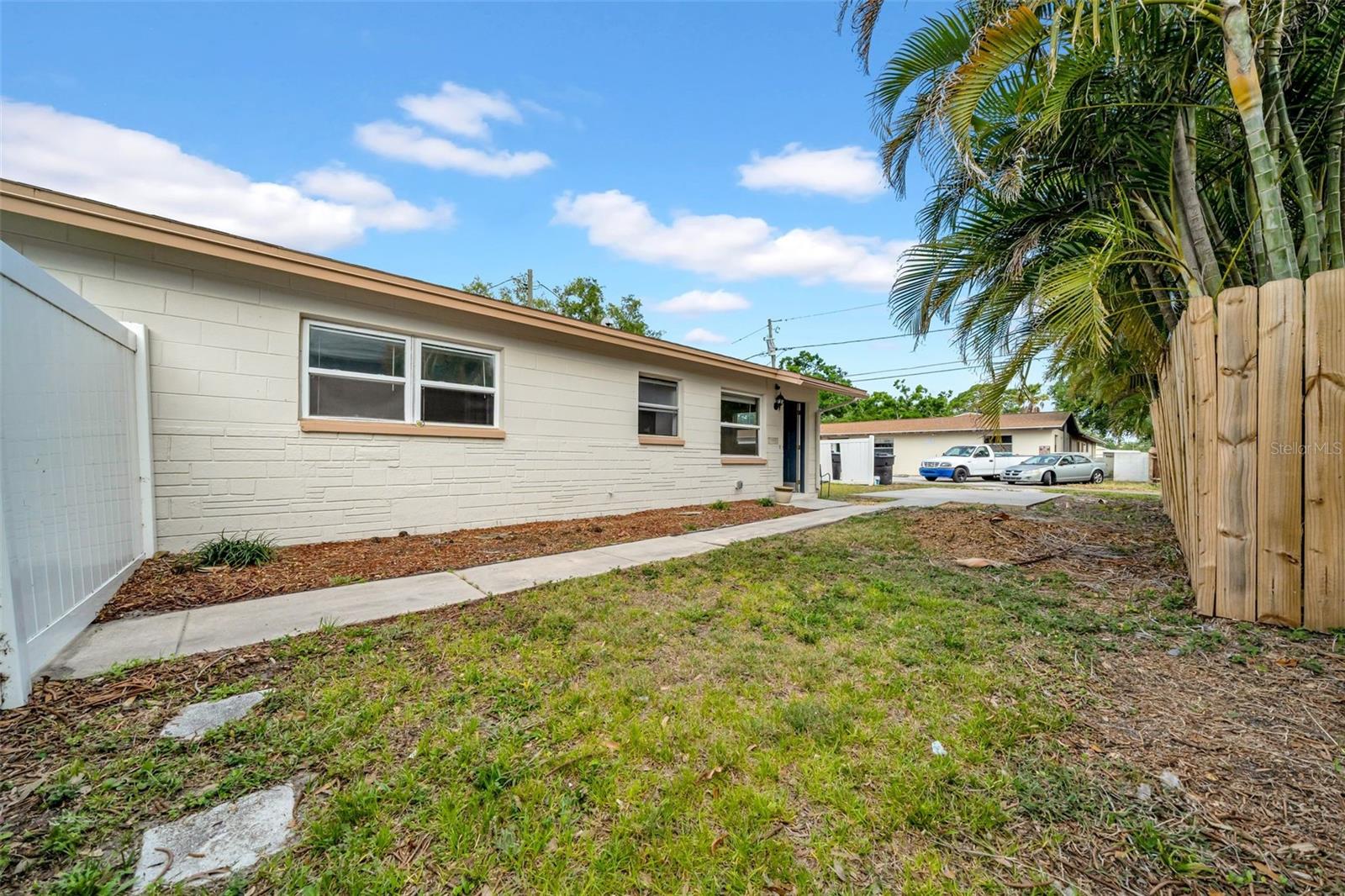 459 92ND AVE N, ST PETERSBURG, FL, 33702
