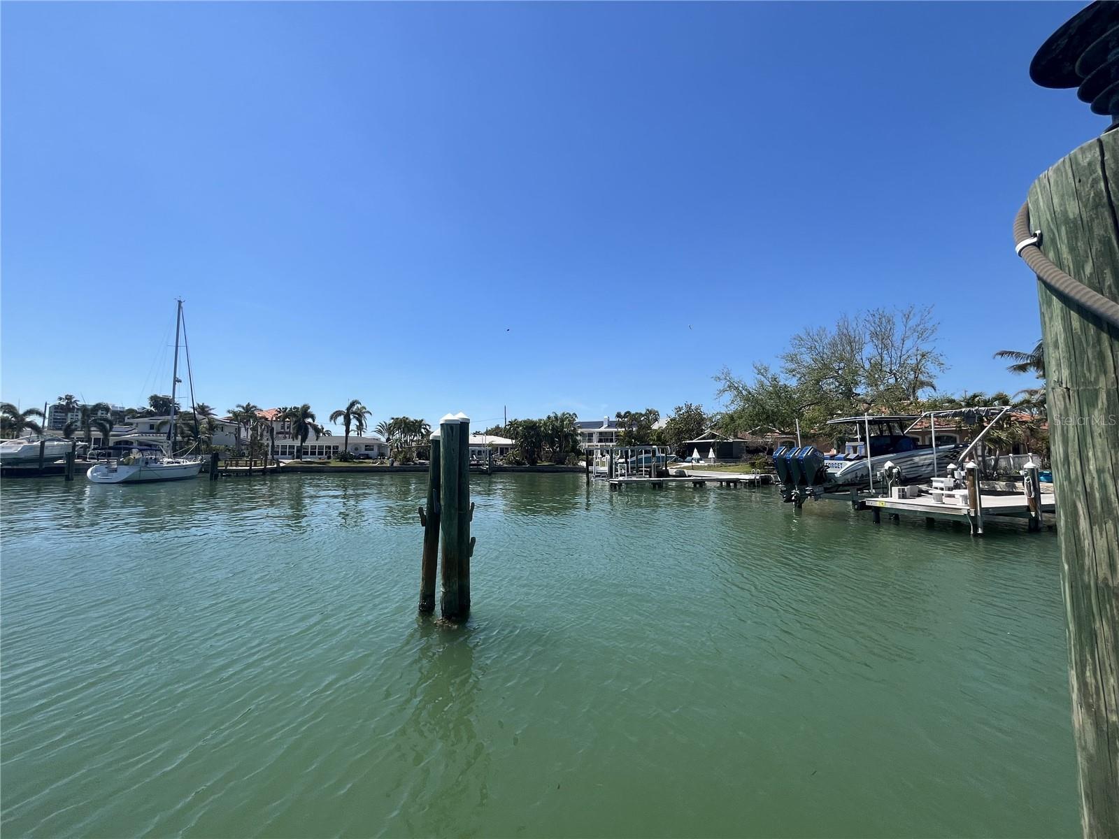 24 ISLAND DR, TREASURE ISLAND, FL, 33706