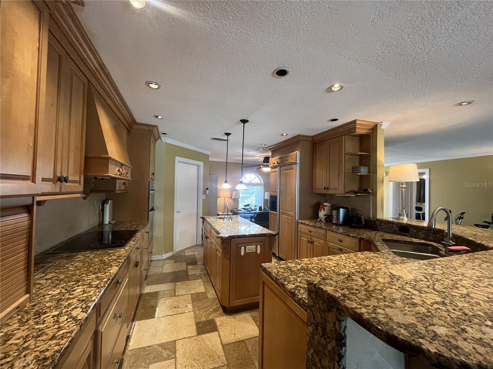 24 ISLAND DR, TREASURE ISLAND, FL, 33706