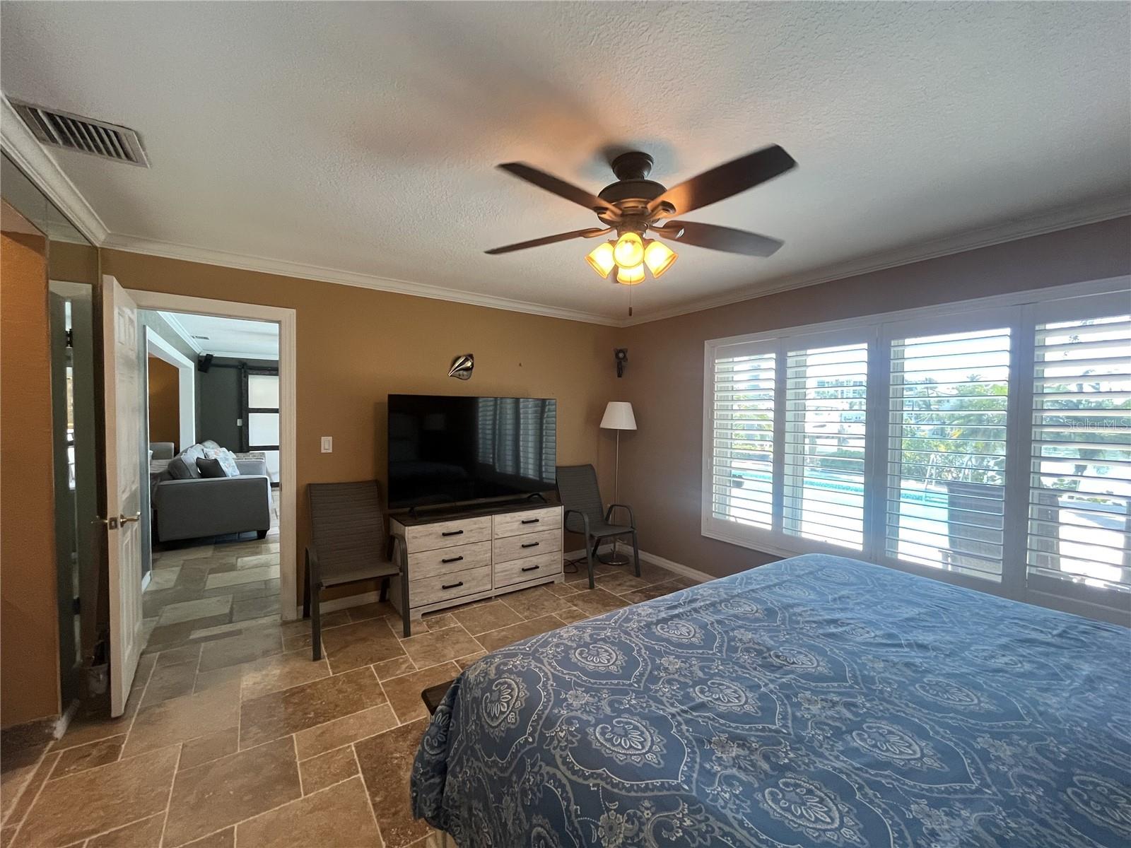 24 ISLAND DR, TREASURE ISLAND, FL, 33706