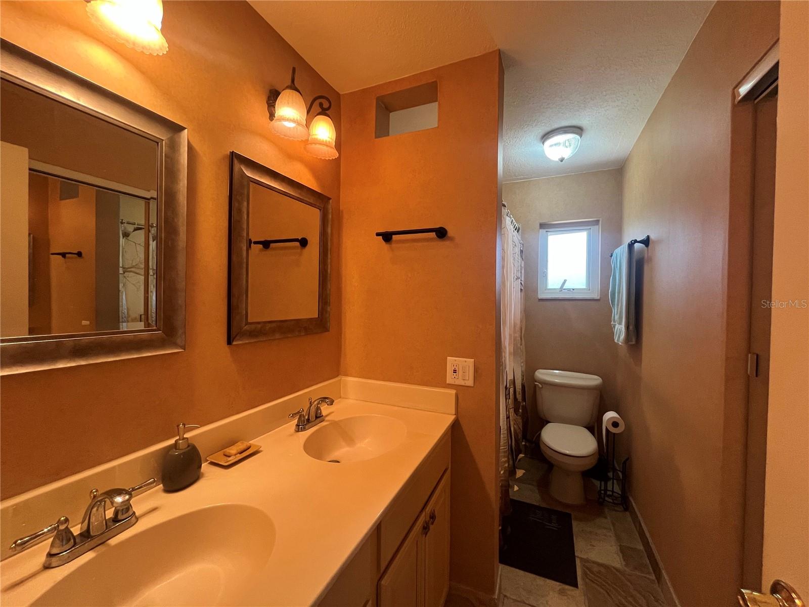24 ISLAND DR, TREASURE ISLAND, FL, 33706