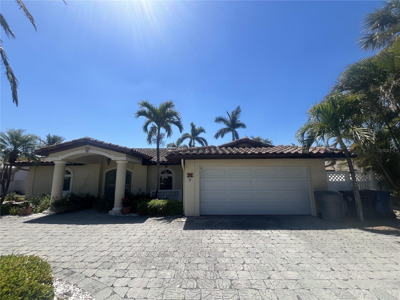 24 ISLAND DR, TREASURE ISLAND, FL, 33706