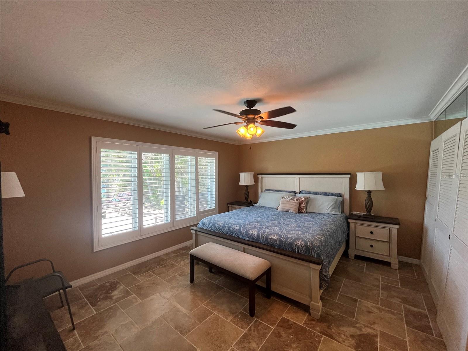 24 ISLAND DR, TREASURE ISLAND, FL, 33706