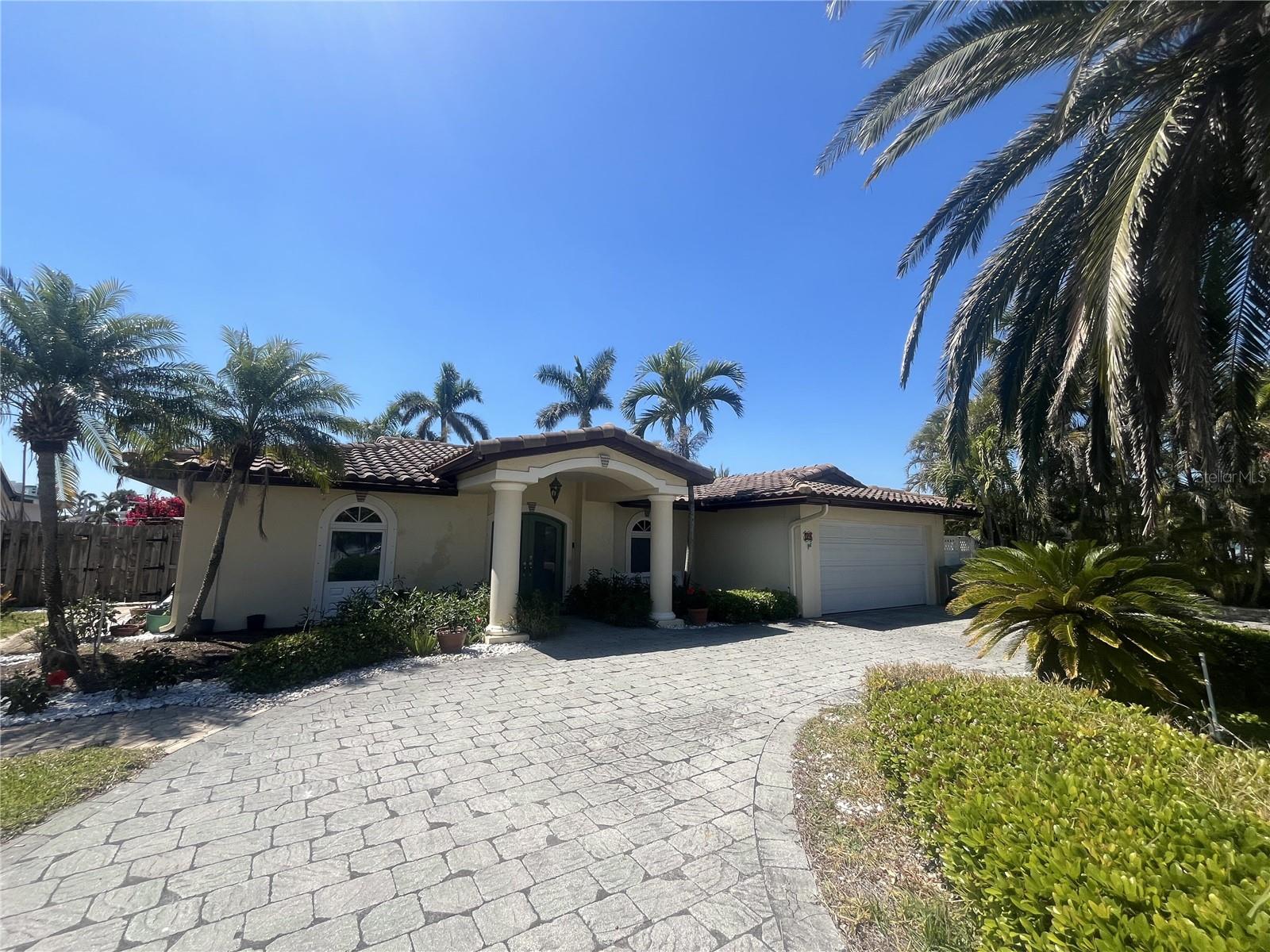 24 ISLAND DR, TREASURE ISLAND, FL, 33706