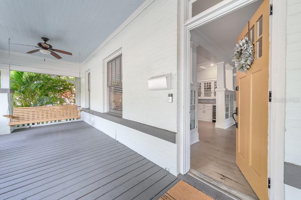 806 E NEW ORLEANS AVE, TAMPA, FL, 33603