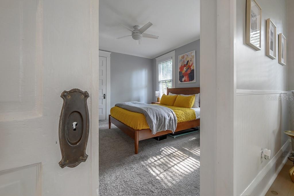 806 E NEW ORLEANS AVE, TAMPA, FL, 33603