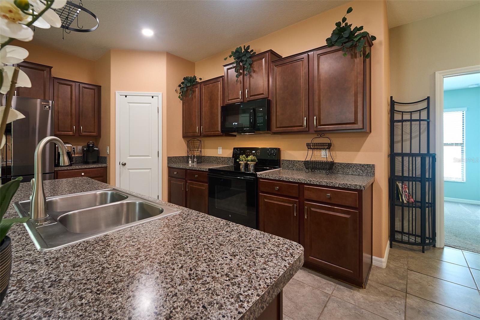 9736 SAGE CREEK DR, RUSKIN, FL, 33573