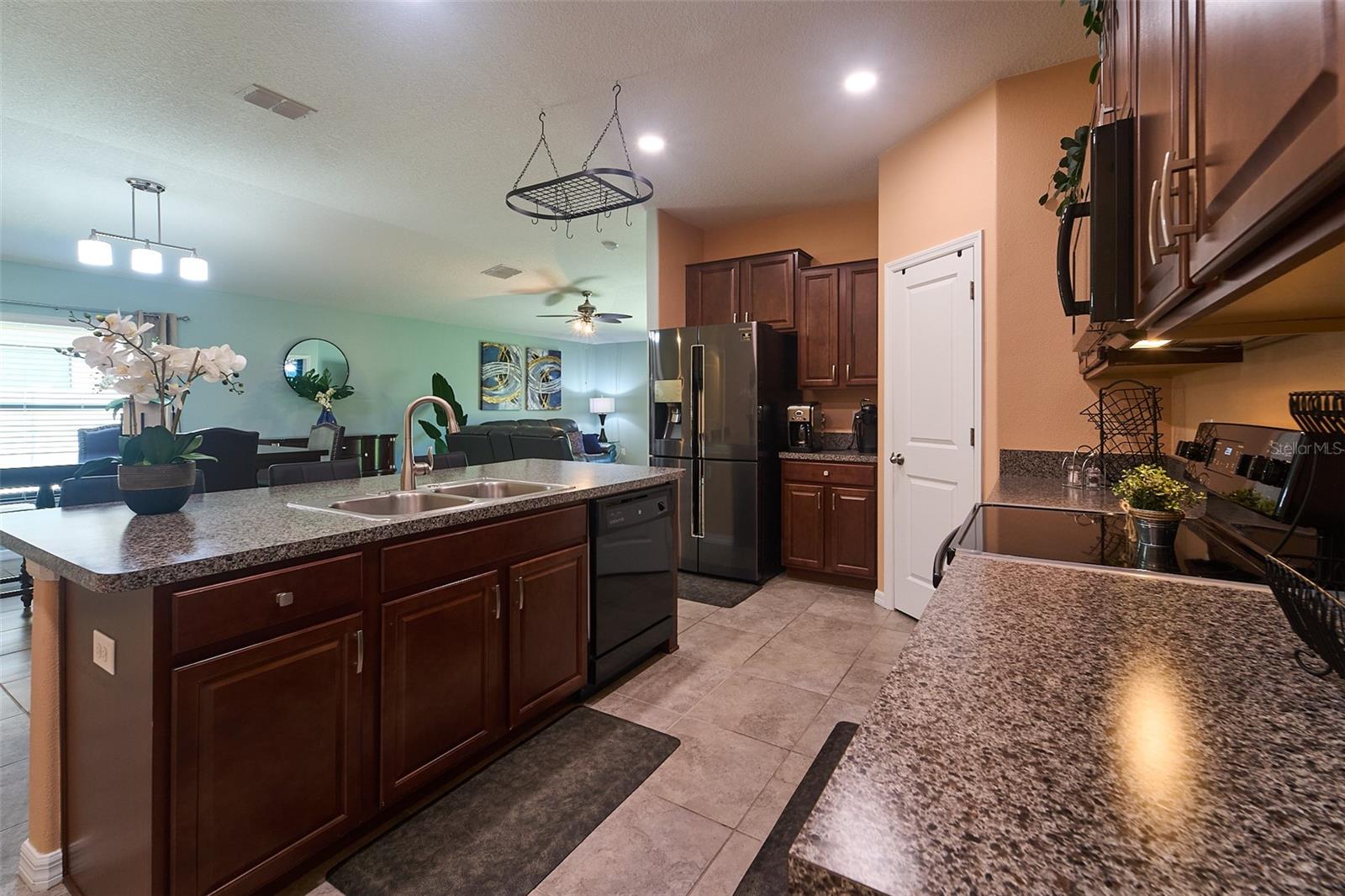 9736 SAGE CREEK DR, RUSKIN, FL, 33573