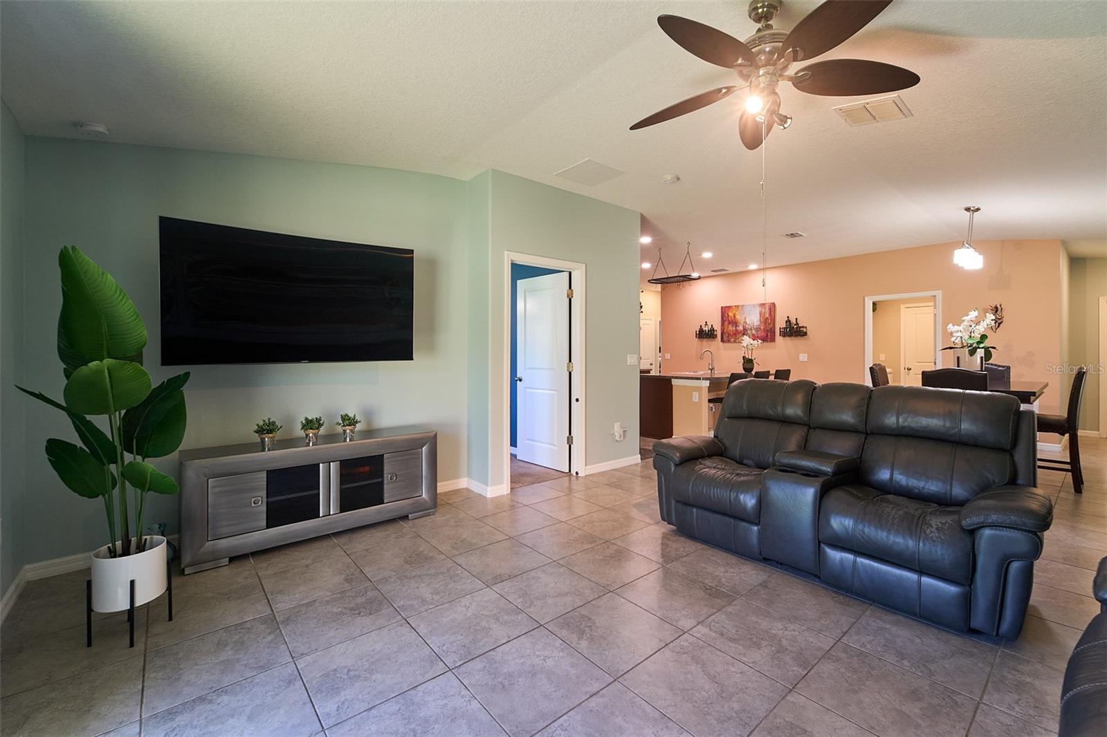 9736 SAGE CREEK DR, RUSKIN, FL, 33573