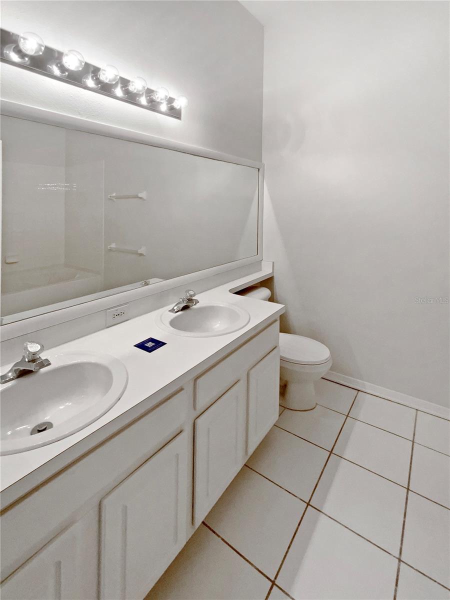 1238 STANDRIDGE DR, WESLEY CHAPEL, FL, 33543
