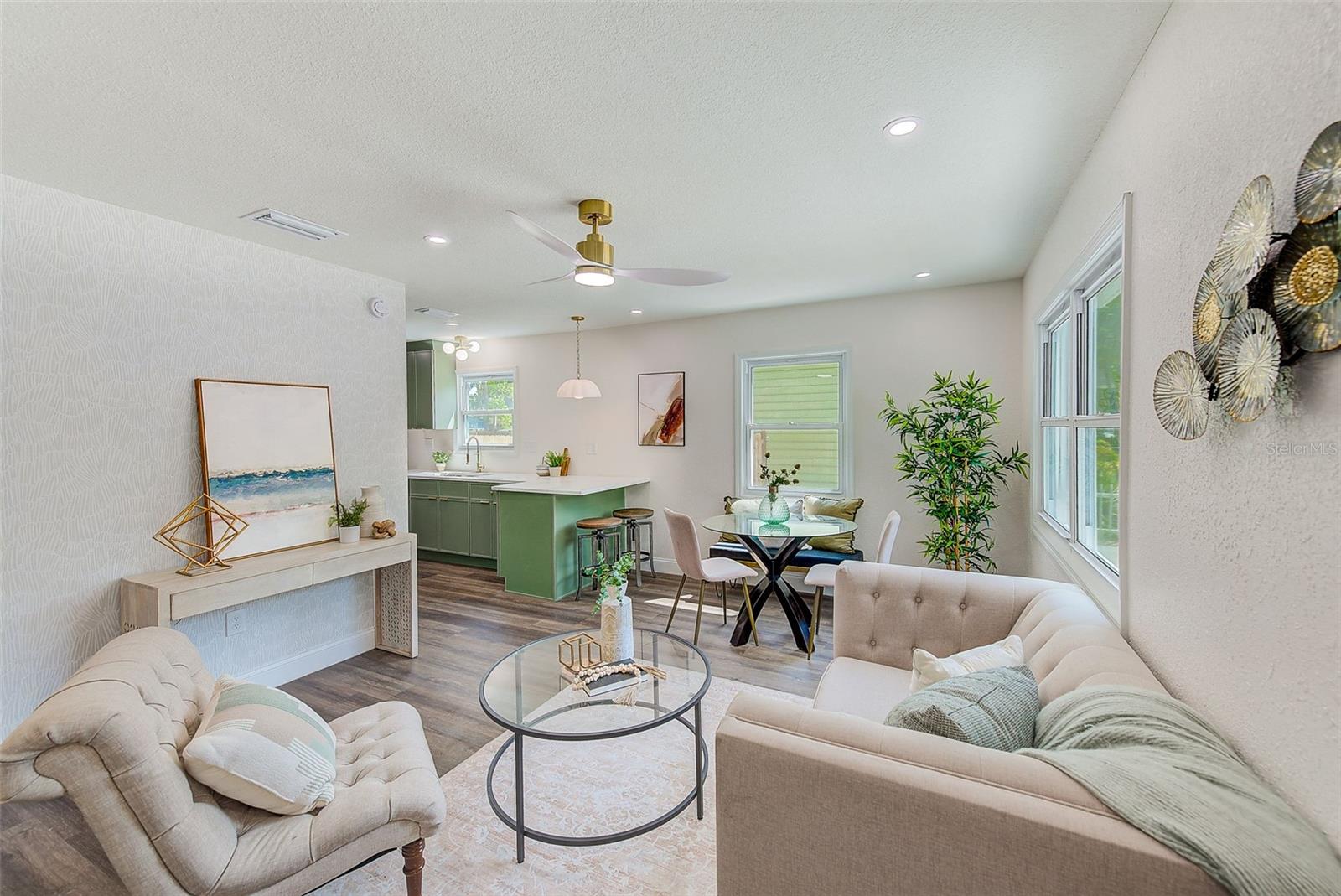 8409 N JONES AVE, TAMPA, FL, 33604