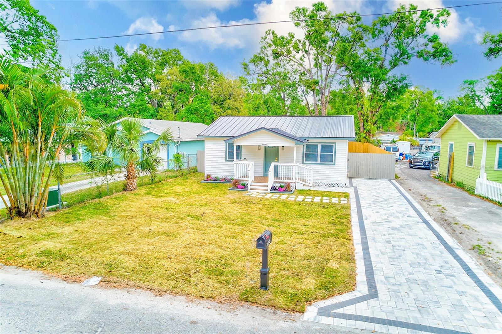 8409 N JONES AVE, TAMPA, FL, 33604